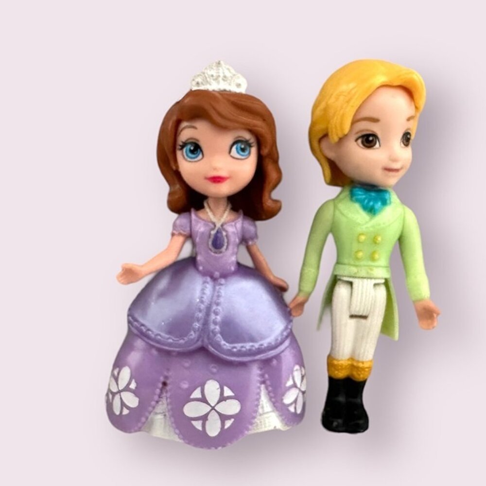 Disney Princess Sofia The First Royal Family and Prince James Doll Set
